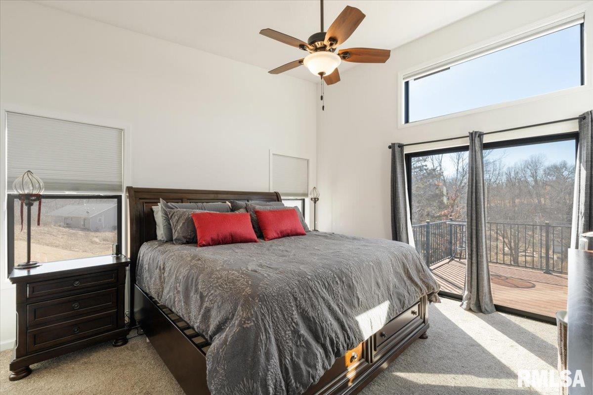 1157 Waverly Road Davenport, IA 52804 - Photo 17 of 48 Gallery Image 17