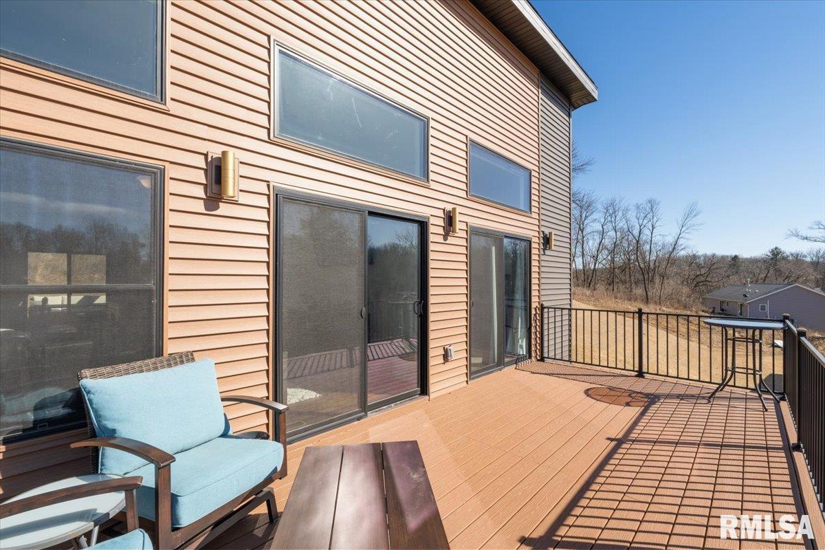 1157 Waverly Road Davenport, IA 52804 - Photo 19 of 48 Gallery Image 19