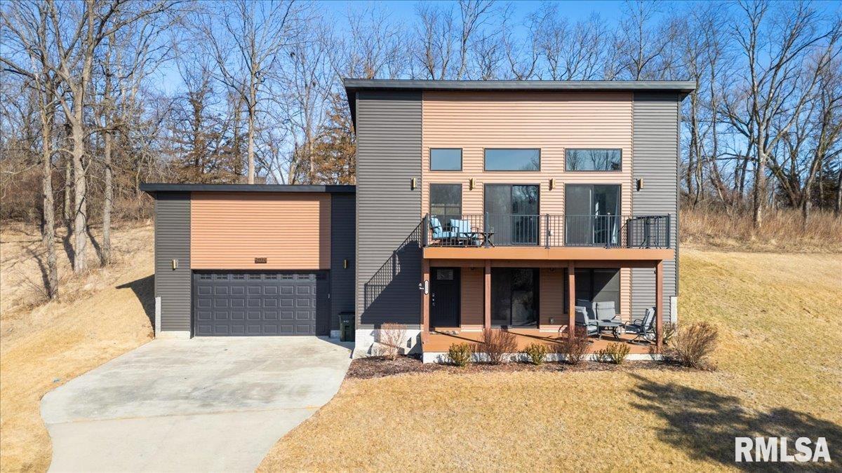 1157 Waverly Road Davenport, IA 52804 - Photo 2 of 48 Gallery Image 2