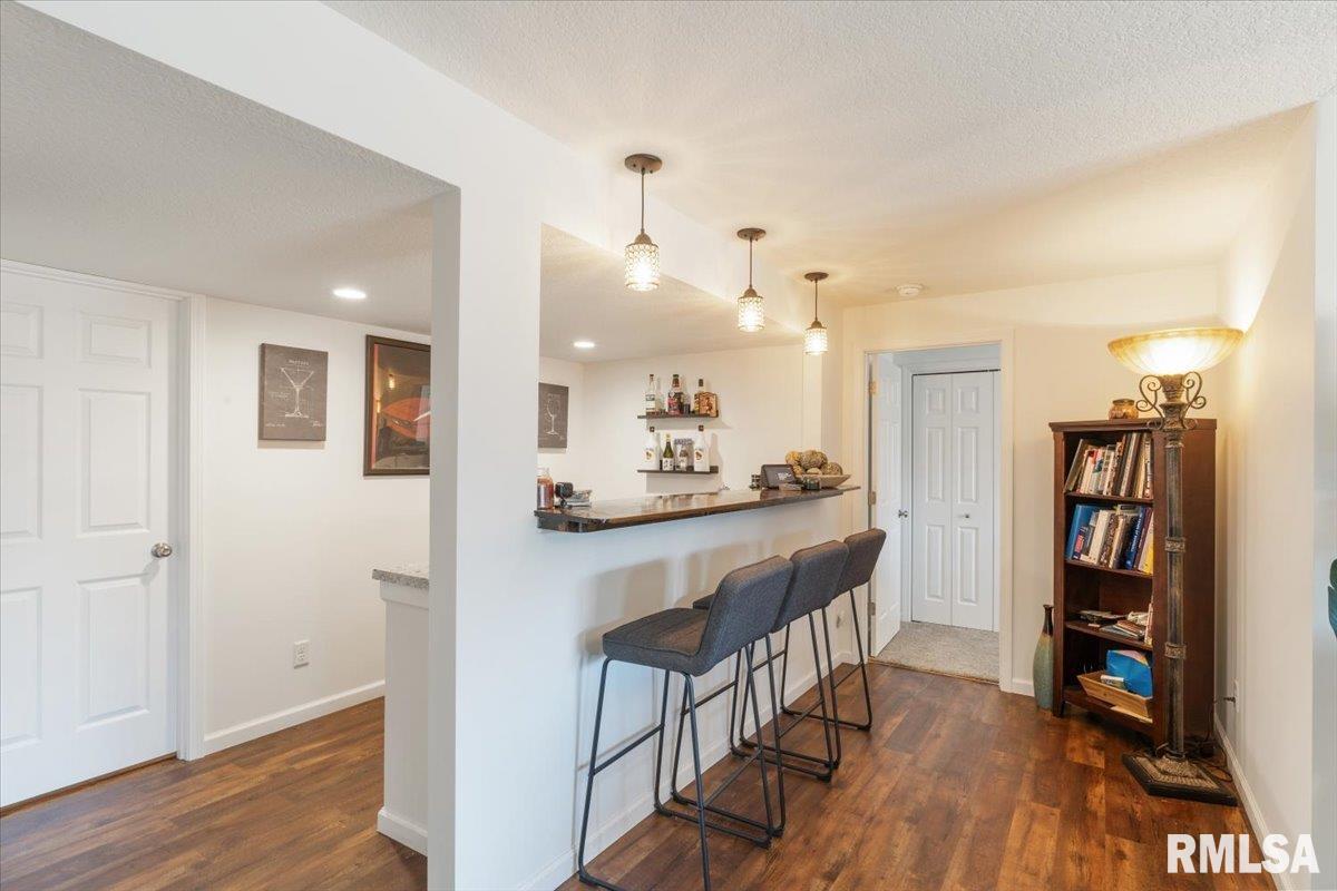1157 Waverly Road Davenport, IA 52804 - Photo 28 of 48 Gallery Image 28