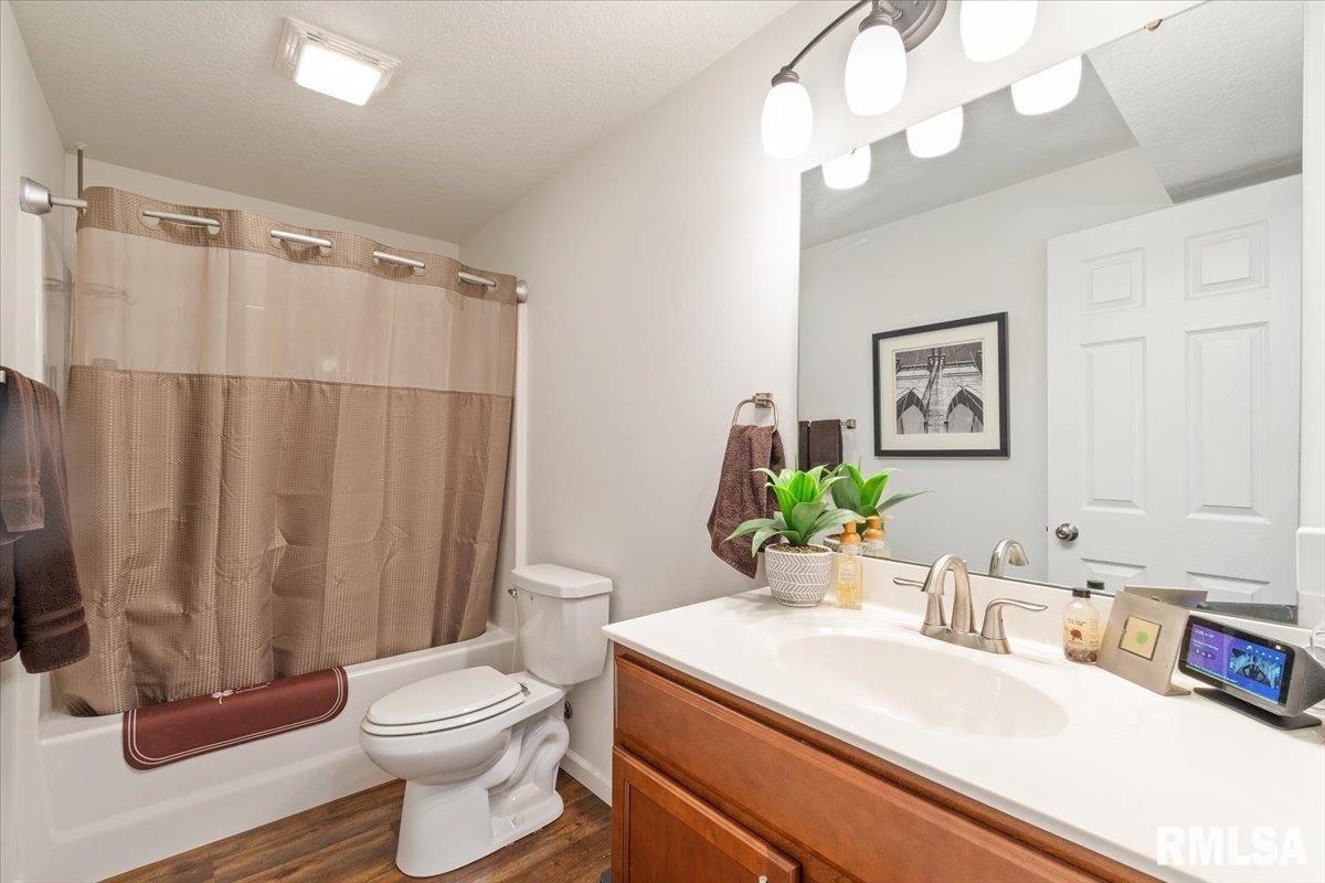 1157 Waverly Road Davenport, IA 52804 - Photo 31 of 48 Gallery Image 31