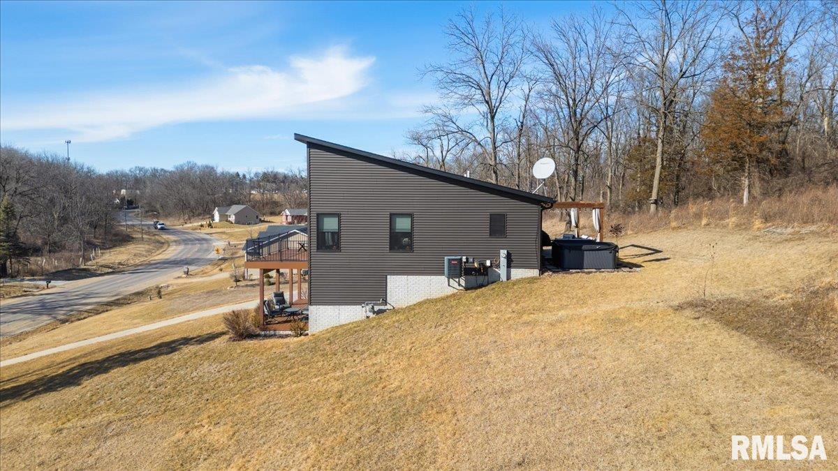 1157 Waverly Road Davenport, IA 52804 - Photo 41 of 48 Gallery Image 41