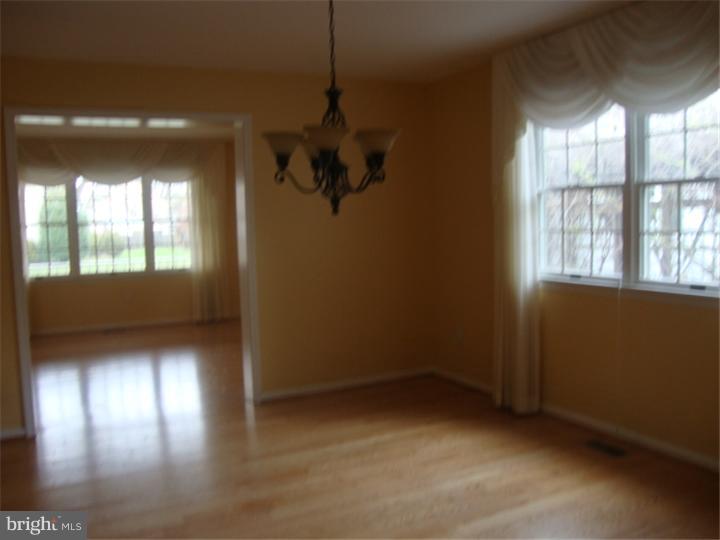 406 Tasker Street Ridley Park, PA 19078 - Photo 5 of 21 Dining Room