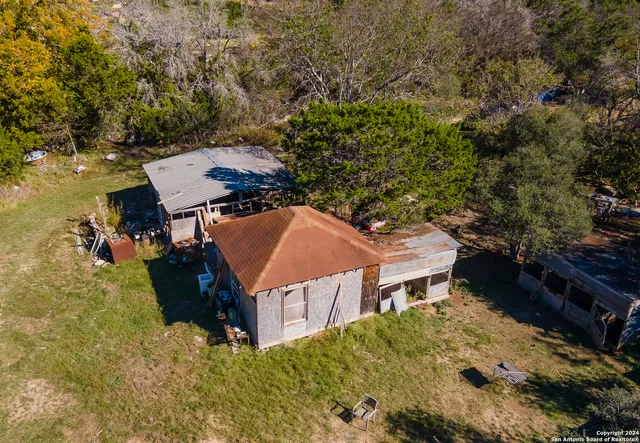 $370,000 | 989 Oil Well, Pipe Creek, TX 78063