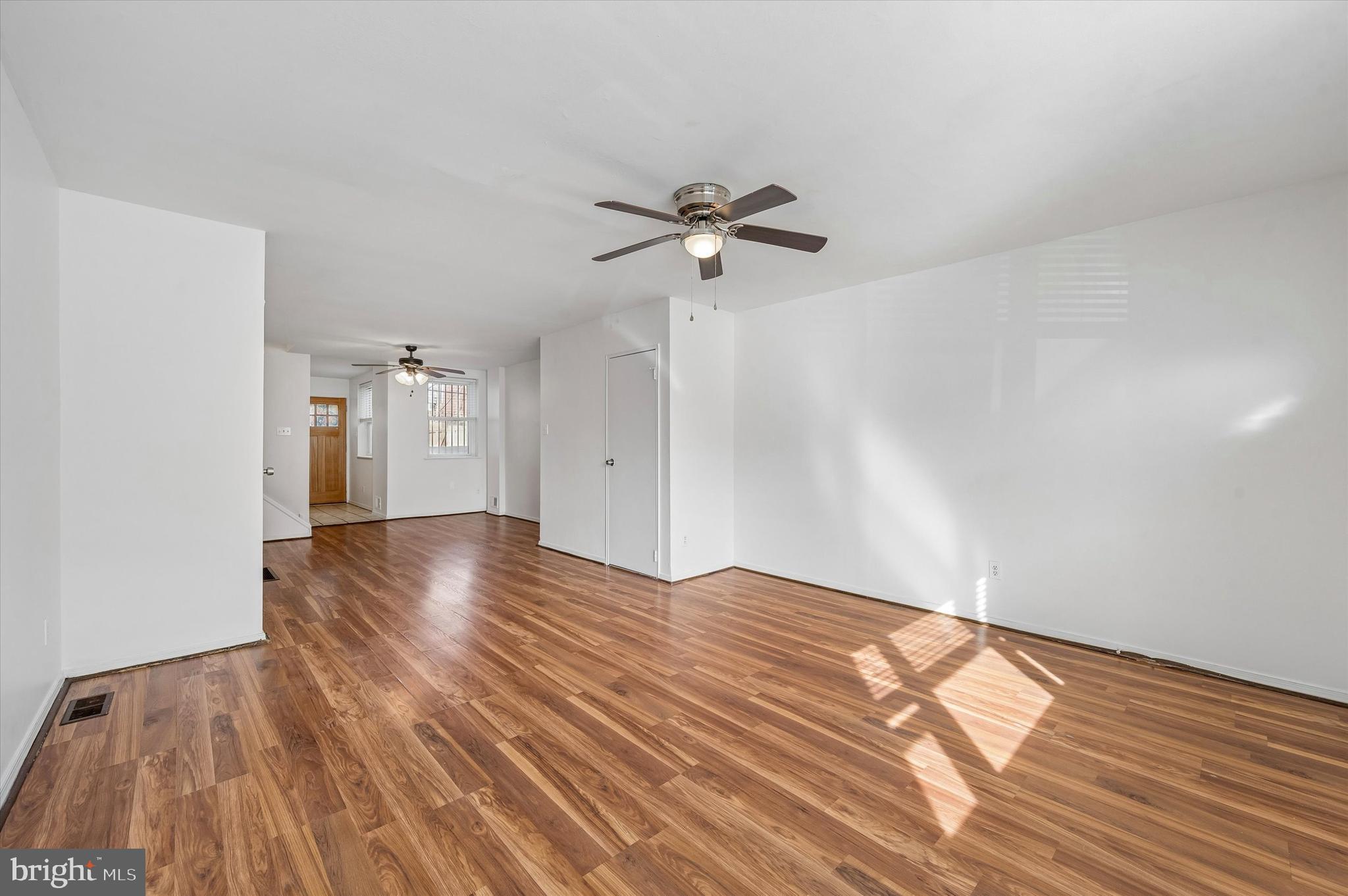 2729 Reed Street Philadelphia, PA 19146 - Photo 7 of 28 Gallery Image 7