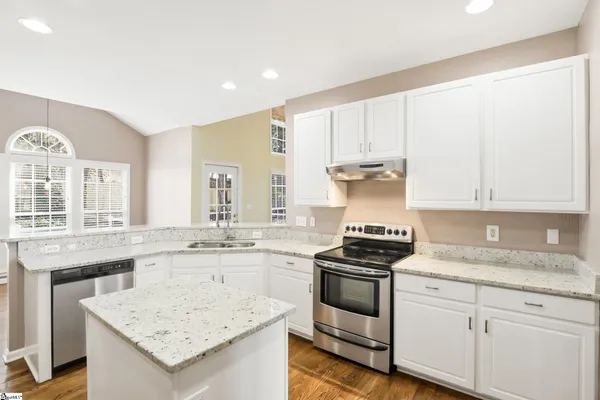 $517,700 | 10 Bentley Way, Greer, SC 29650