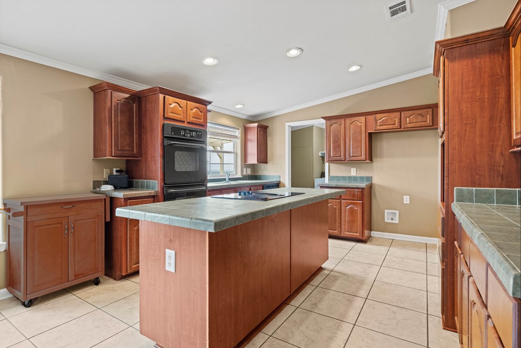 3814 Ranch Road Mountain Home, TX 78058 - Photo 14 of 44 Gallery Image 14