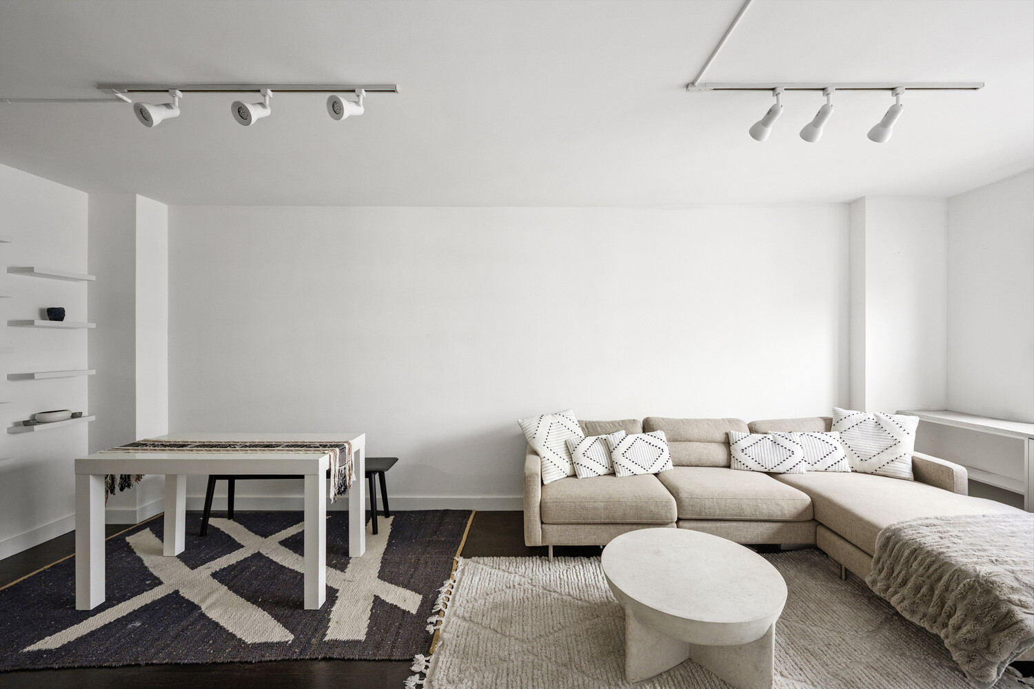 200 East 24th Street, Unit 1403 Manhattan, NY 10010 - Photo 2 of 11