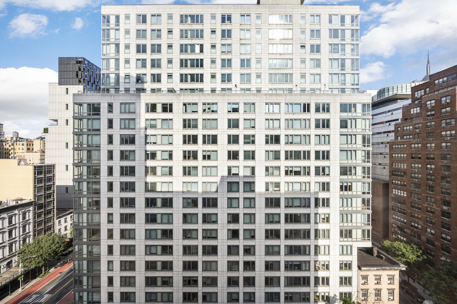 200 East 24th Street, Unit 1403 Manhattan, NY 10010 - Photo 9 of 11