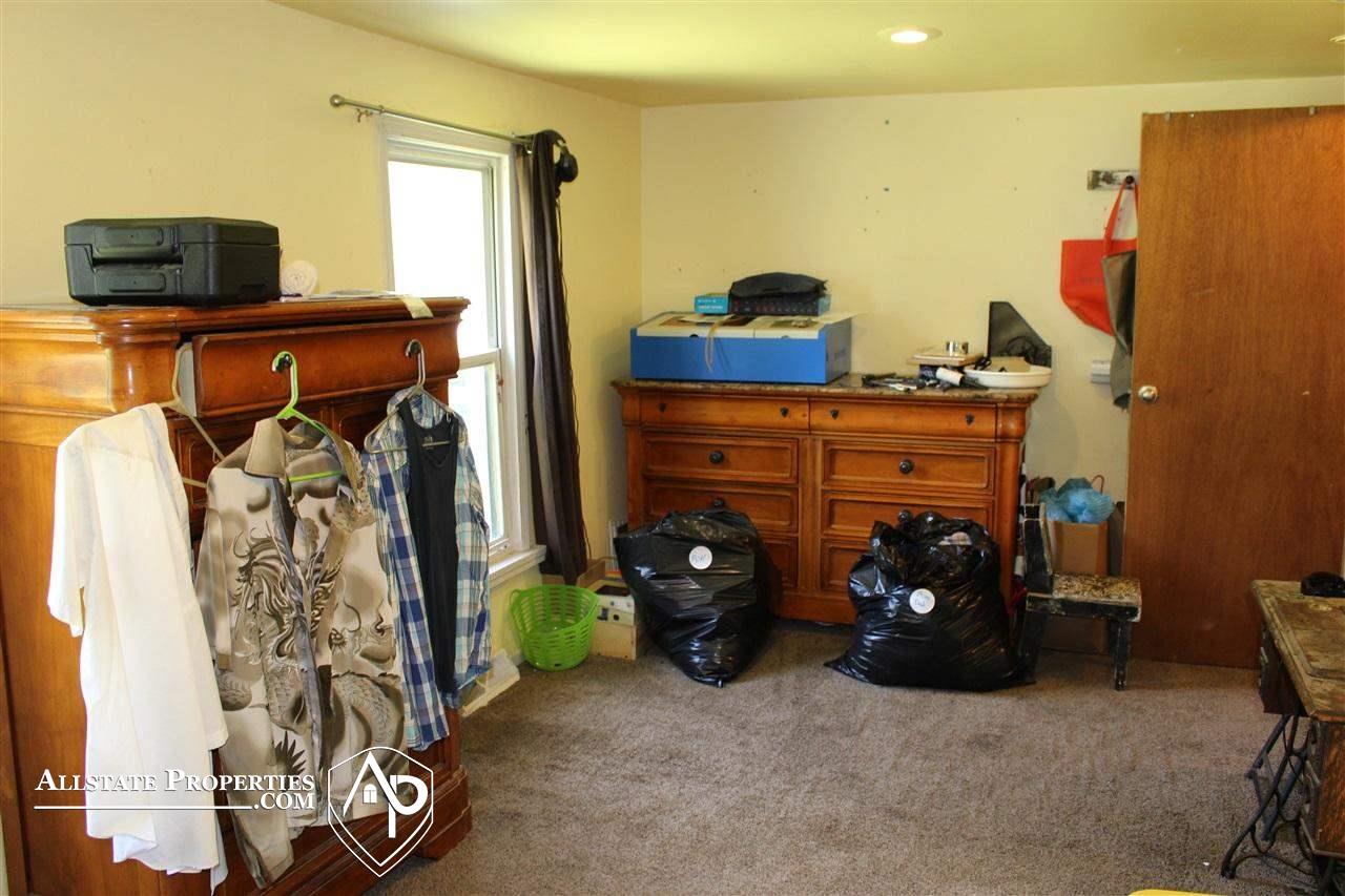 4399 North Gale Road Davison, MI 48423 - Photo 20 of 37 21461741-19.JPG