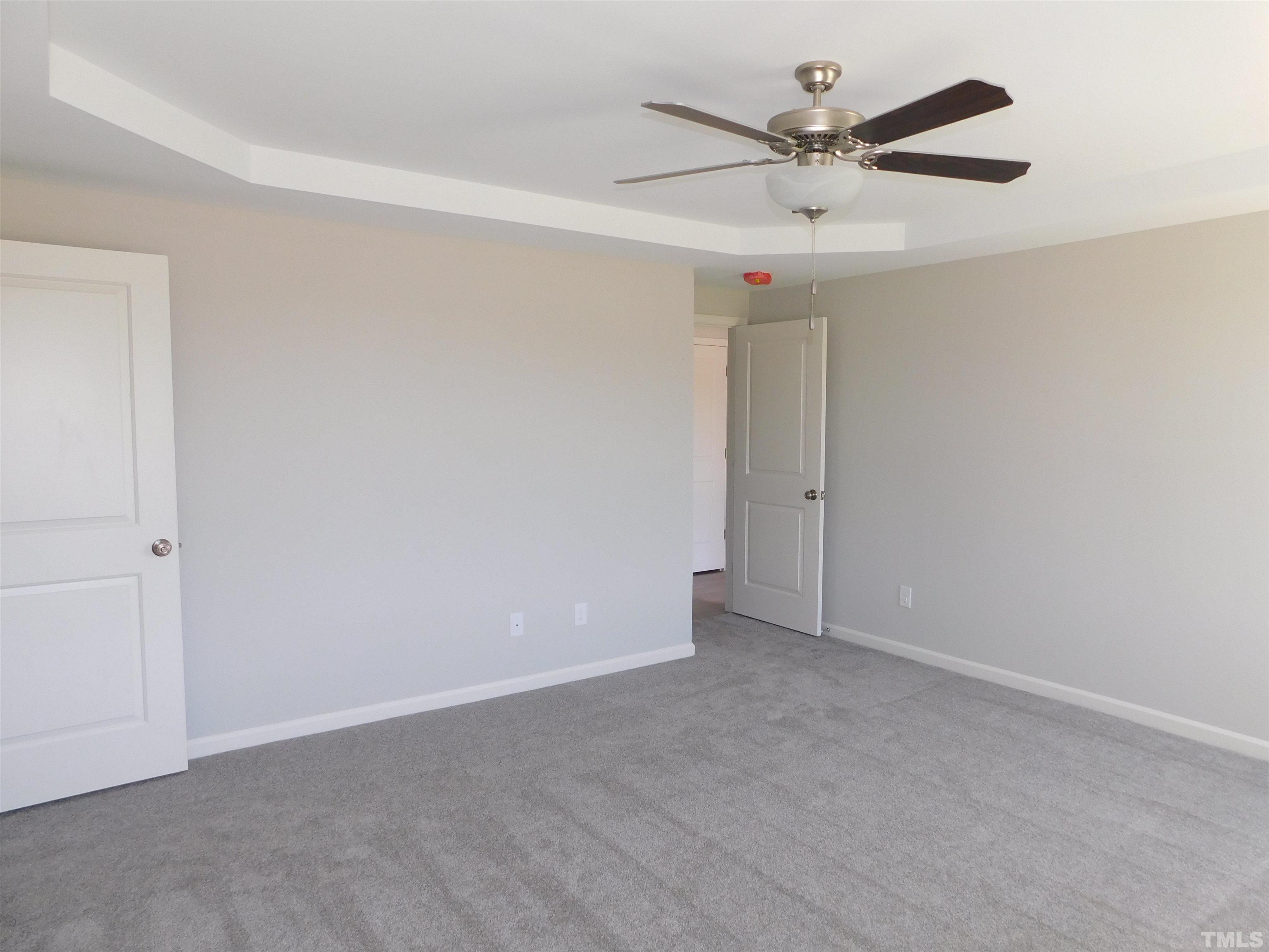 140 Touchdown Way Benson, NC 27504 - Photo 10 of 24 Gallery Image 10
