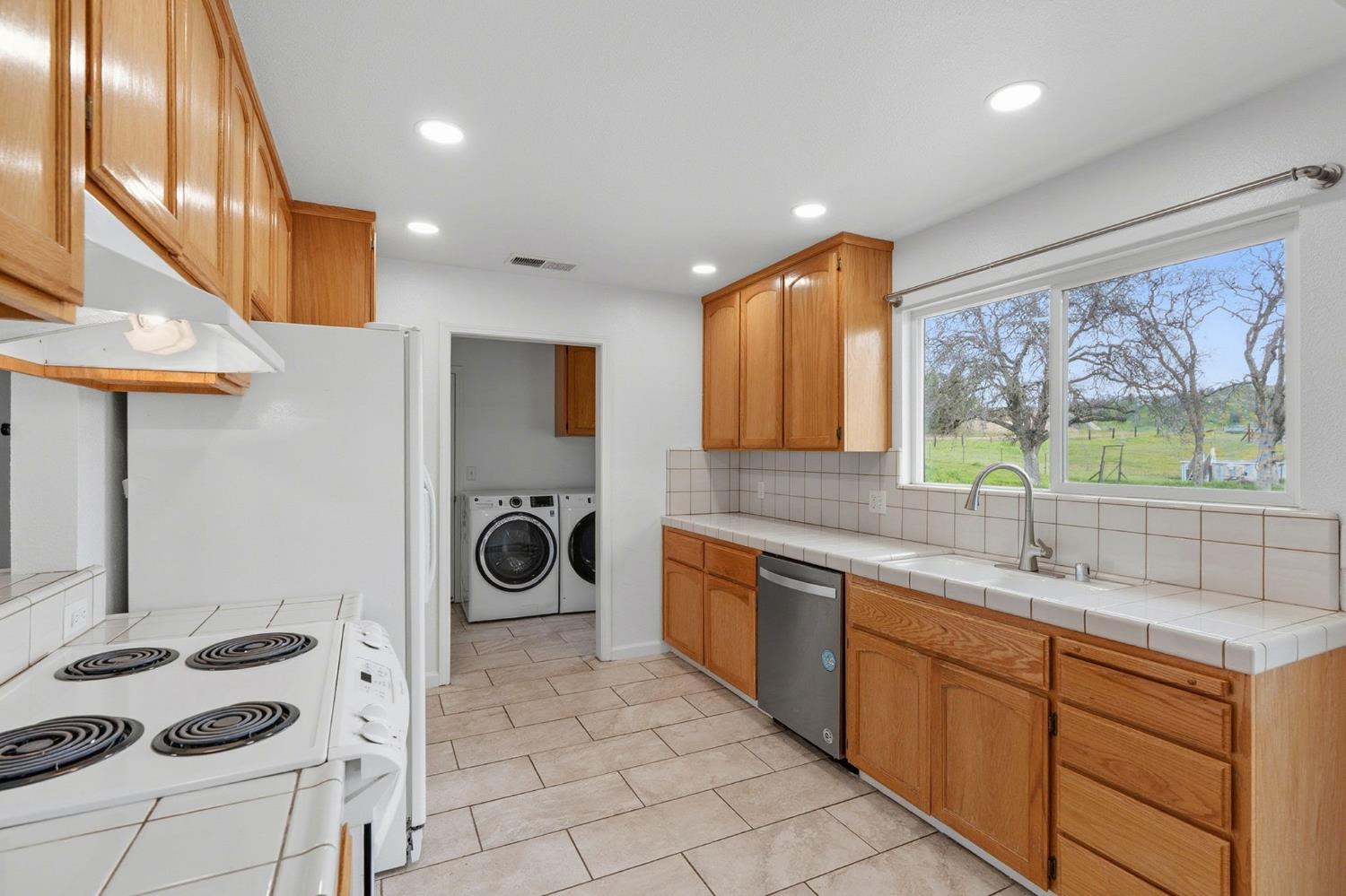 33264 Puma Lane Squaw Valley, CA 93675 - Photo 12 of 41