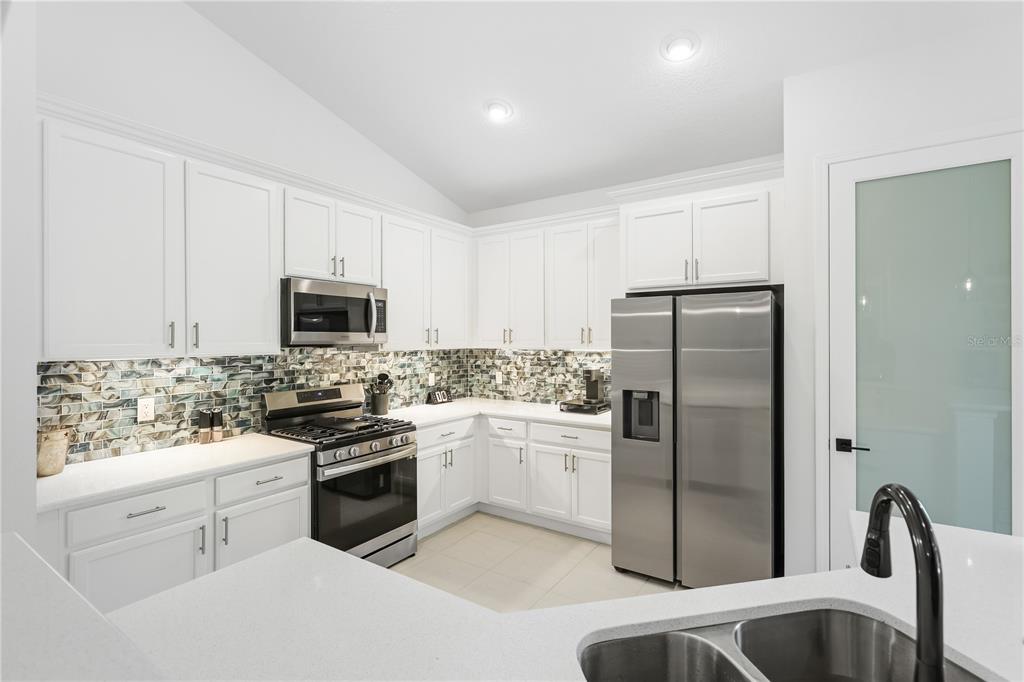 12731 Rainwashed Loop Parrish, FL 34219 - Photo 10 of 32