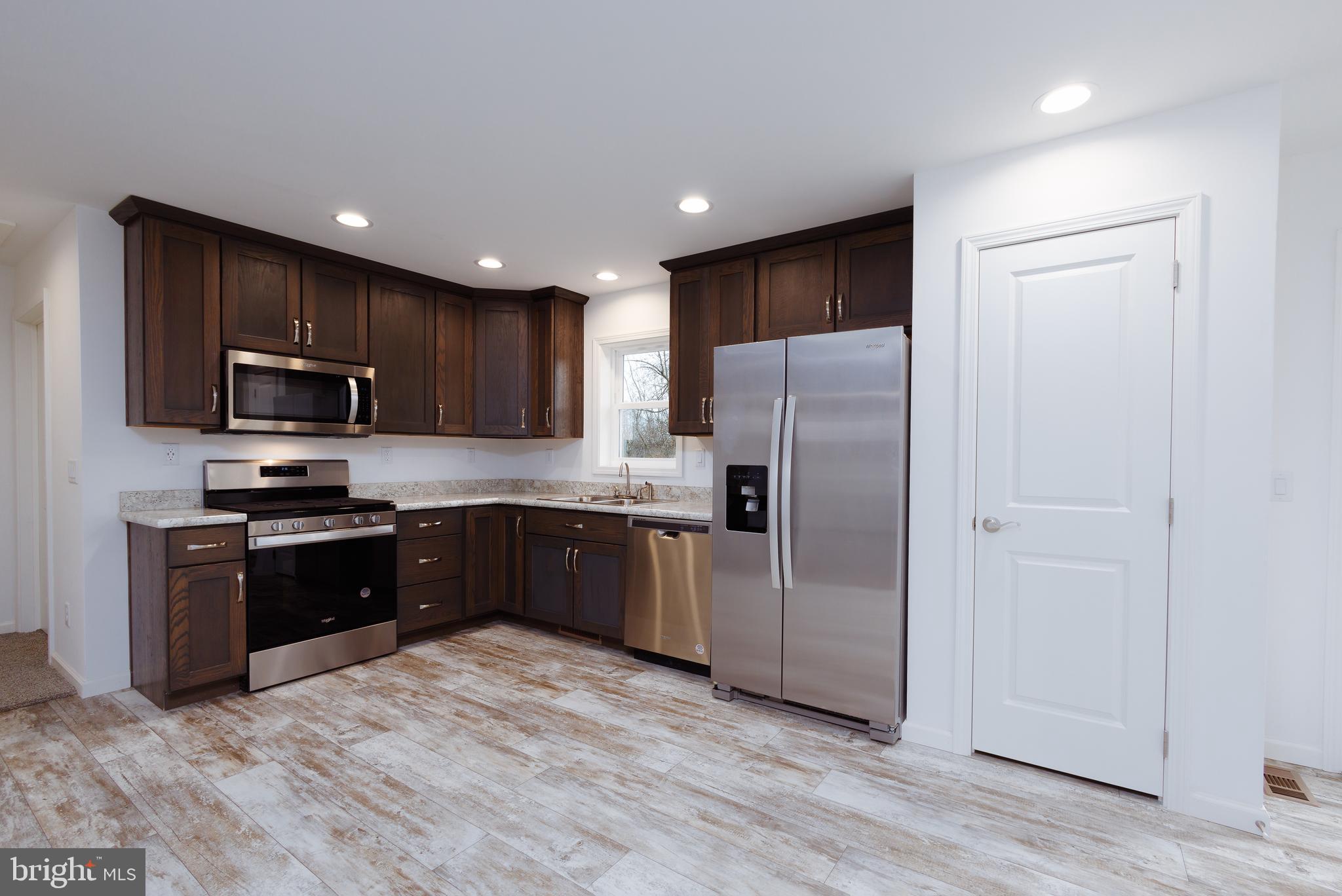 381 Centerton Road Bridgeton, NJ 08302 - Photo 7 of 26 Kitchen