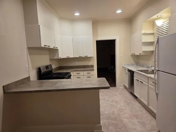 $2,000 | 504 South New Hampshire Street, Covington, LA 70433