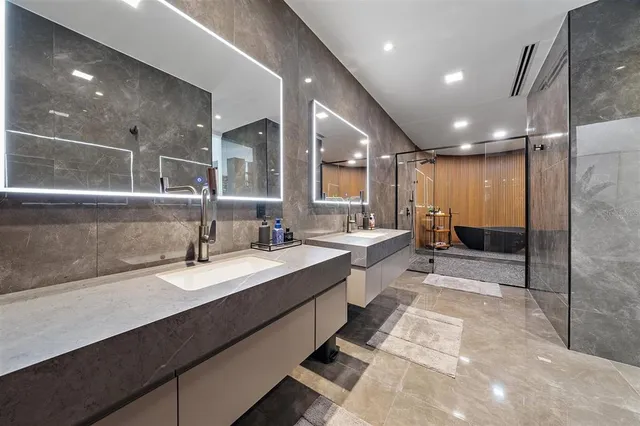 $5,650,000 | 6178 9th Ave Circle Northeast, Bradenton, FL 34212