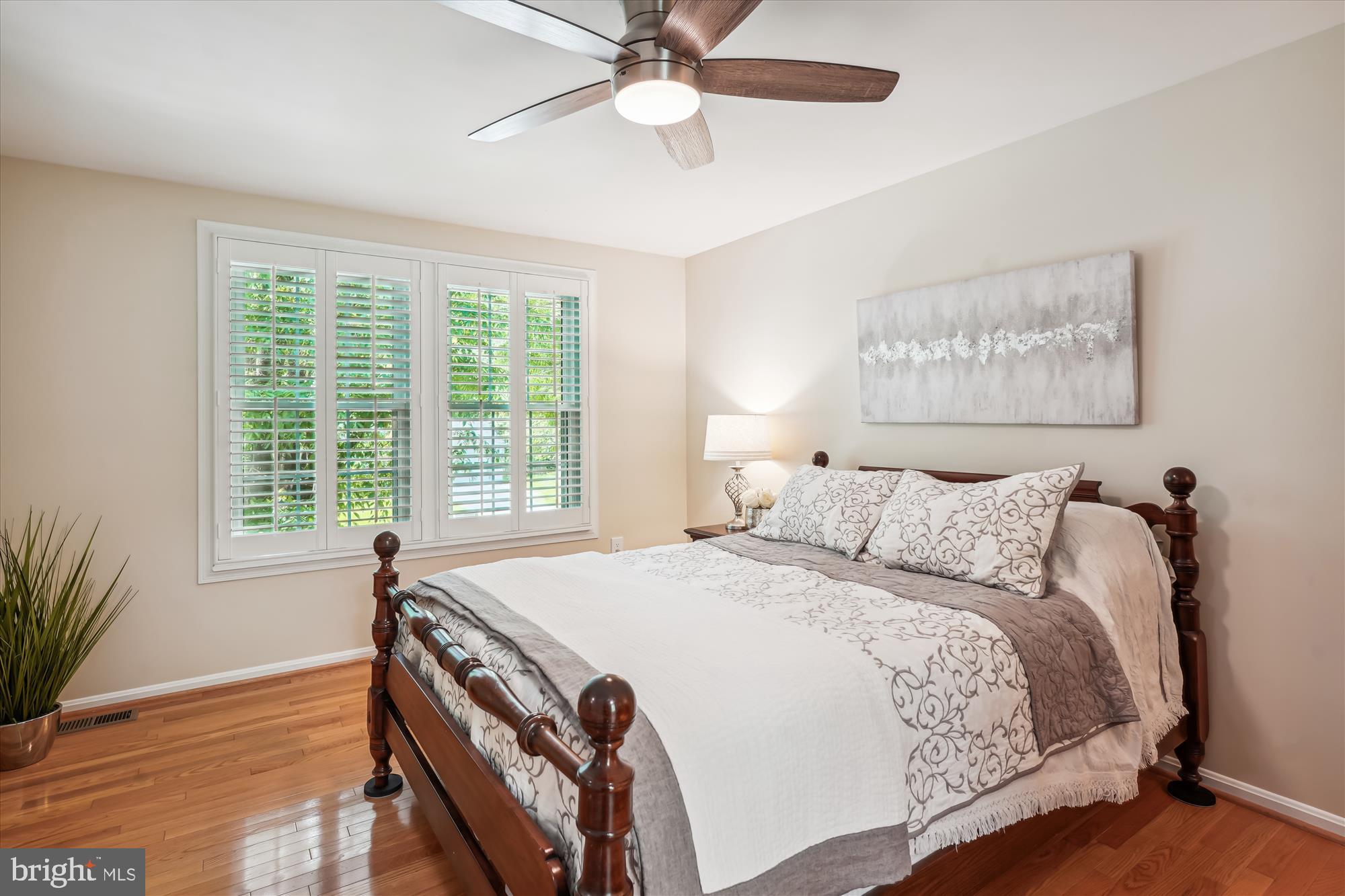 924 Pointer Ridge Drive Gaithersburg, MD 20878 - Photo 27 of 85 Owner's Suite features Plantation Shutters