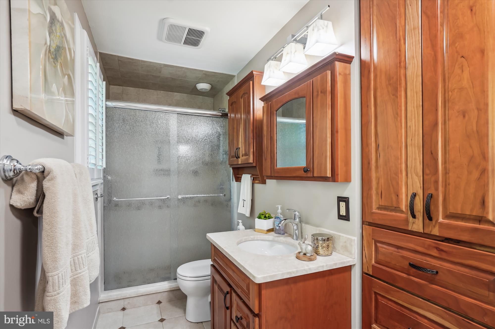 924 Pointer Ridge Drive Gaithersburg, MD 20878 - Photo 30 of 85 Updated Owner's BA w/Ceramic Tile & Extra Cabinets