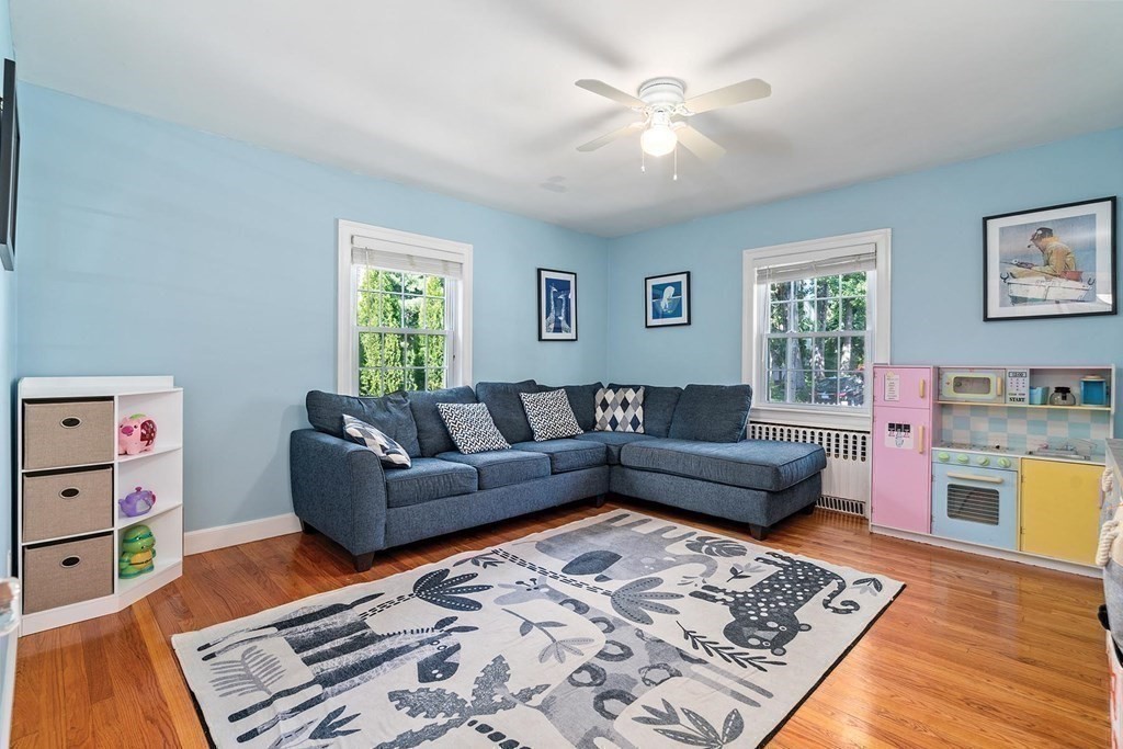 34 Hamilton Road Waltham, MA 02453 - Photo 13 of 29