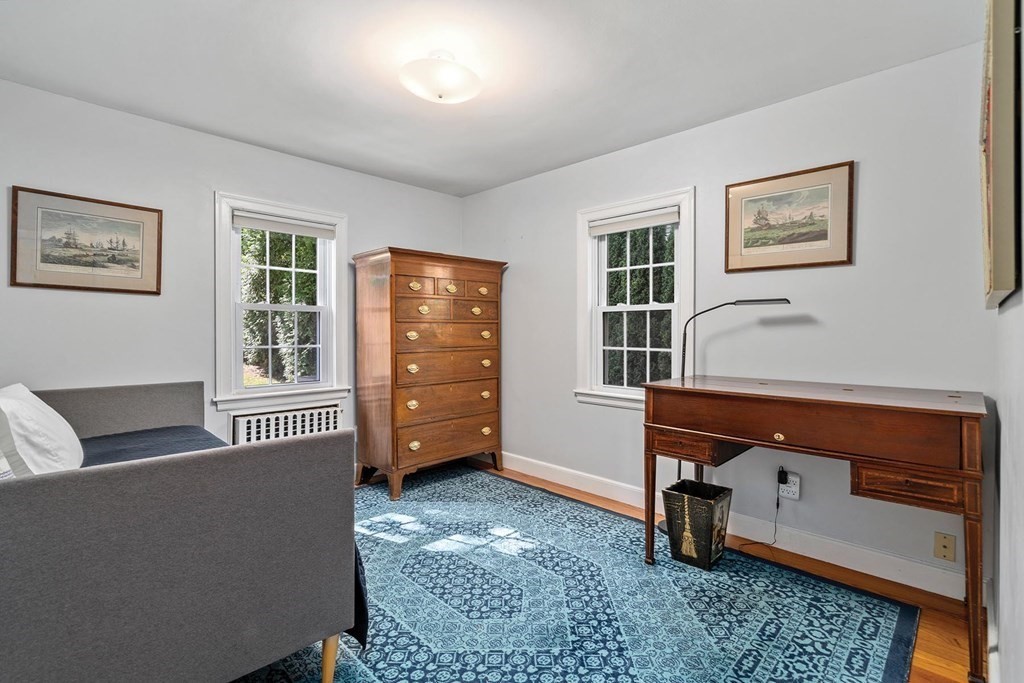 34 Hamilton Road Waltham, MA 02453 - Photo 14 of 29