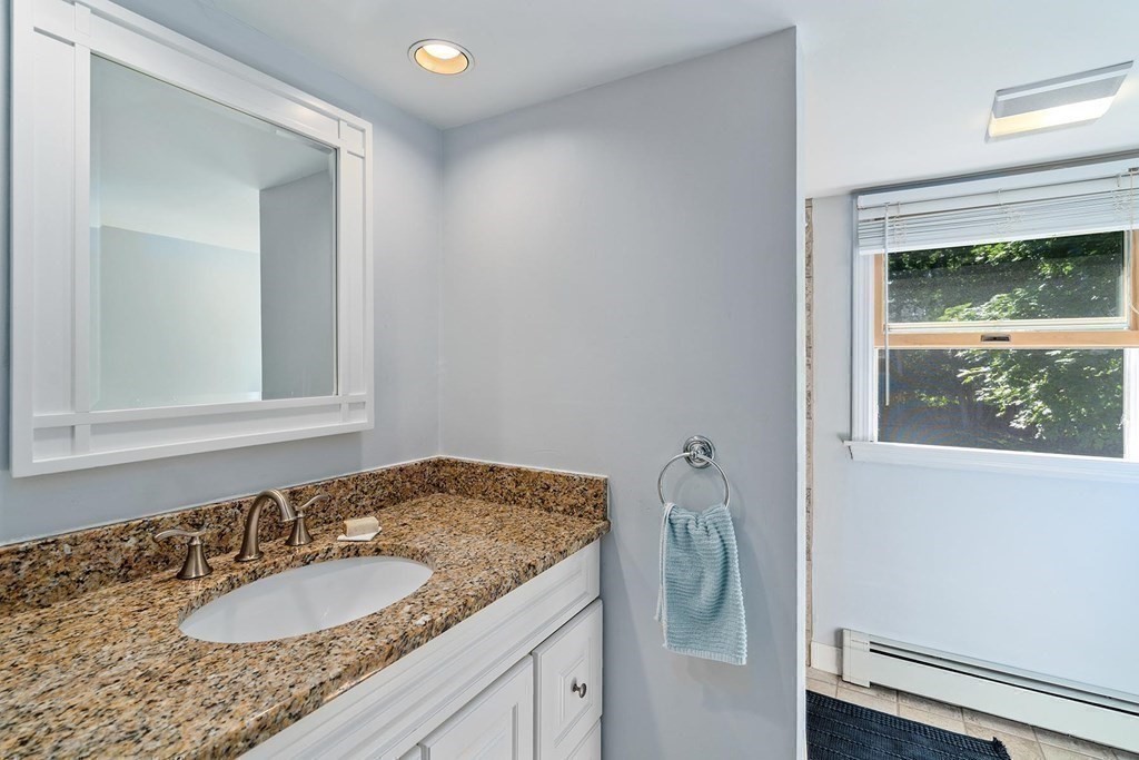 34 Hamilton Road Waltham, MA 02453 - Photo 17 of 29
