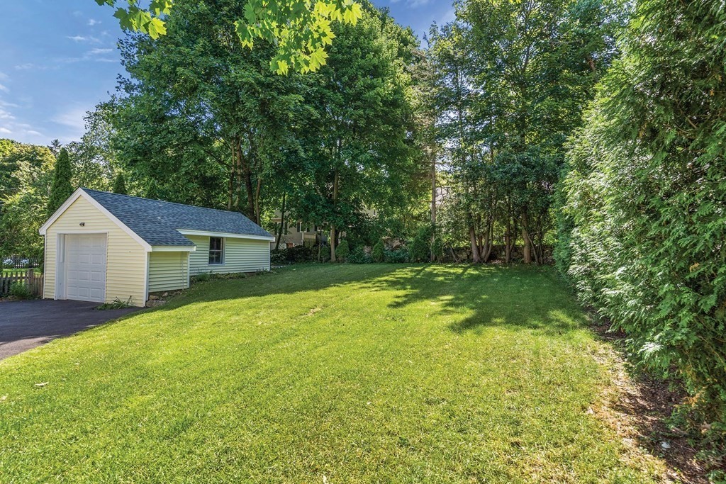 34 Hamilton Road Waltham, MA 02453 - Photo 23 of 29