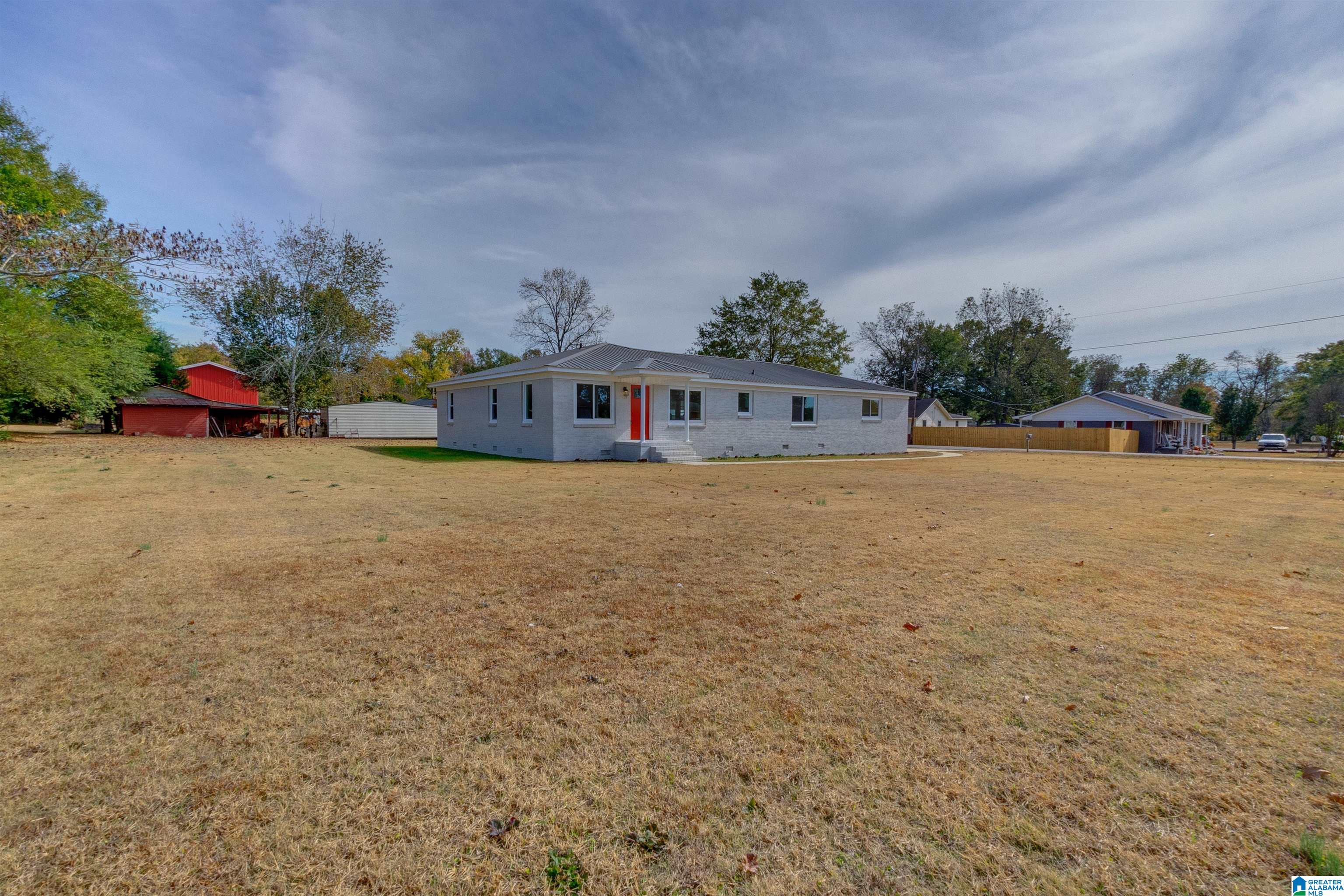 308 Penter Avenue Clanton, AL 35045 - Photo 3 of 49