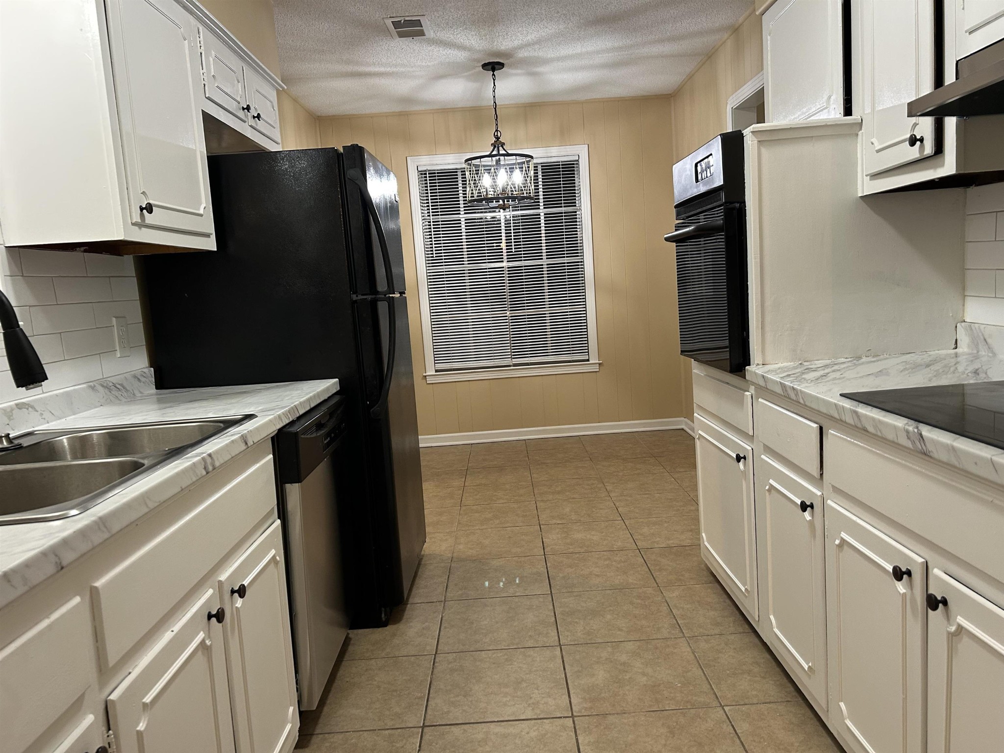 1763 Buxton Road Memphis, TN 38116 - Photo 12 of 28 Gallery Image 12