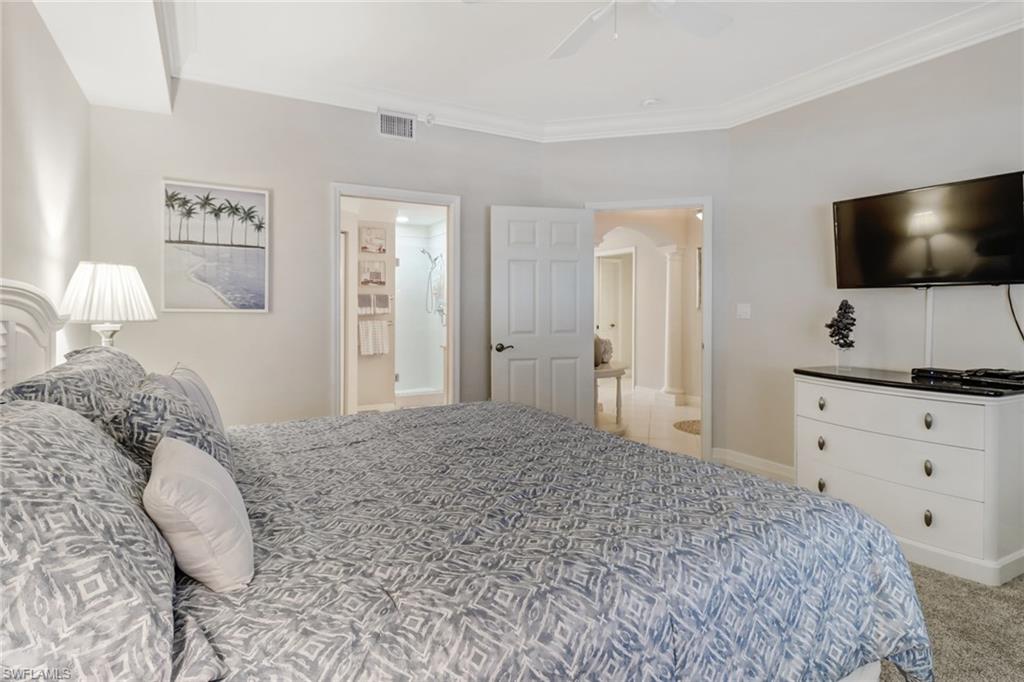 450 Bayfront Place, Unit 4304 Naples, FL 34102 - Photo 17 of 29