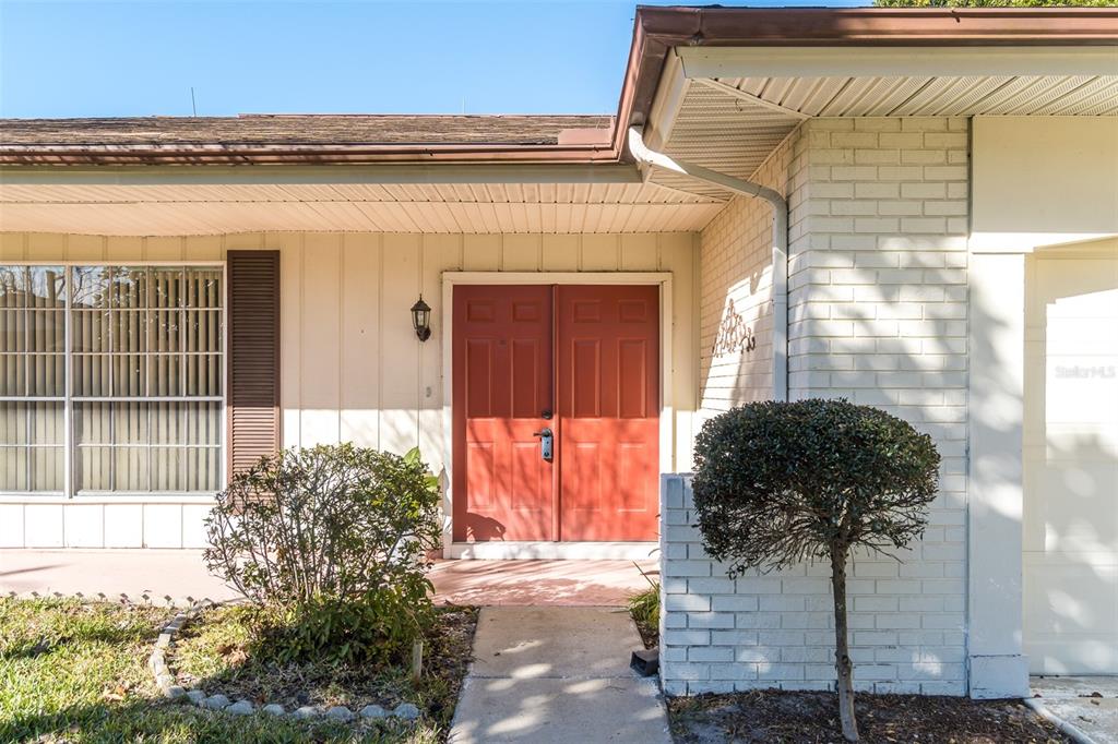 8805 Shoemaker Lane Hudson, FL 34667 - Photo 3 of 22