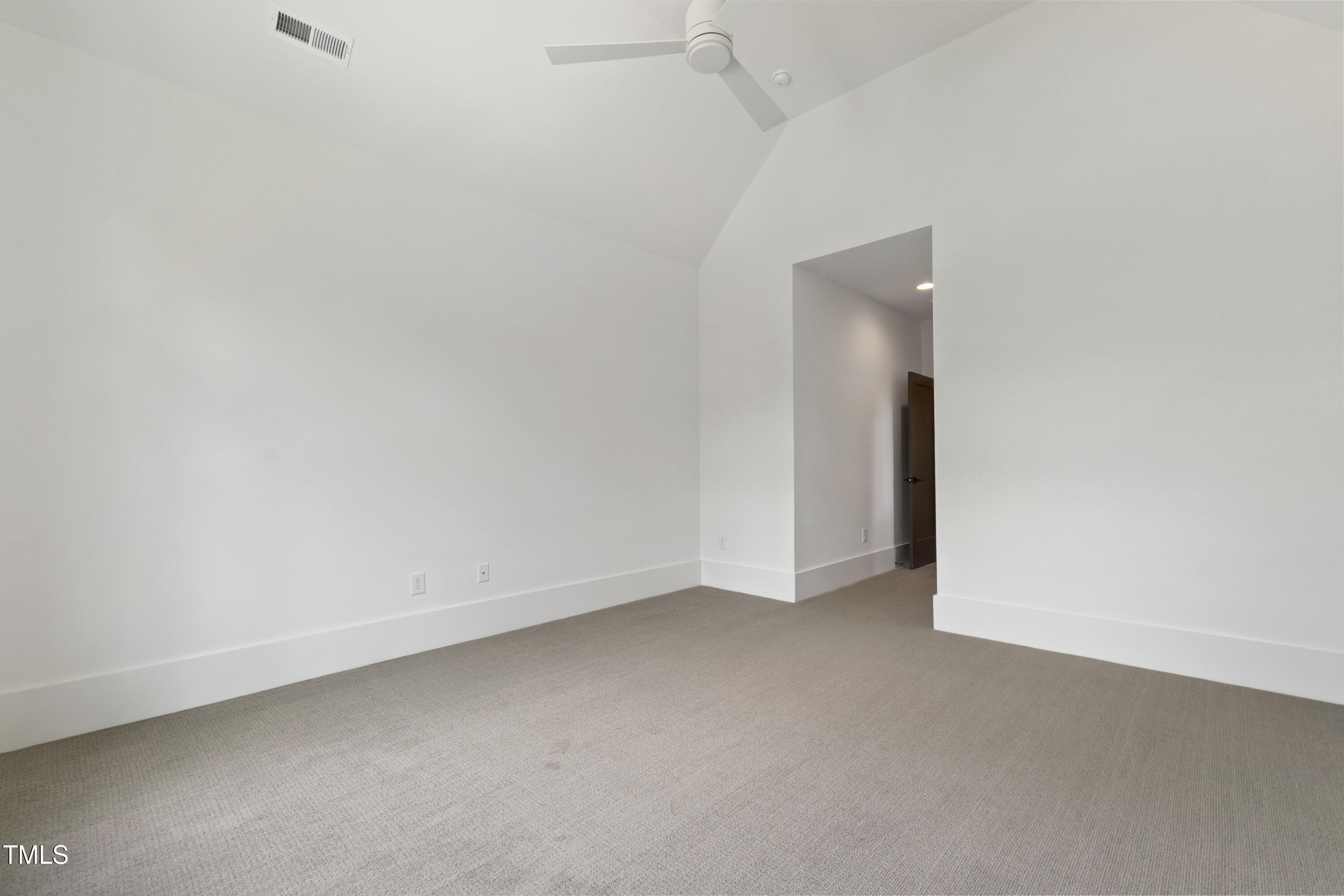 5208 Knollwood Road Raleigh, NC 27609 - Photo 47 of 62 Knollwood (28)