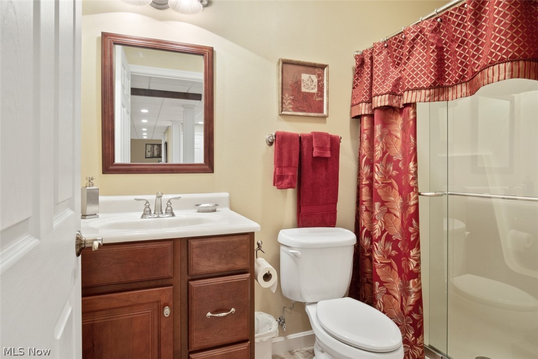 3133 Austintown Warren Road Mineral Ridge, OH 44440 - Photo 28 of 33 Full bathroom on second floor