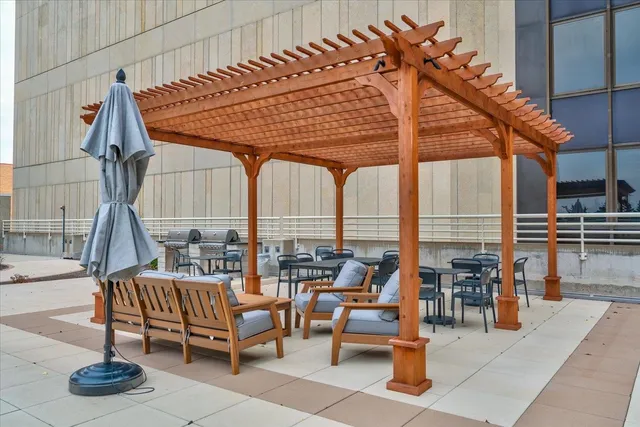 $690,000 | 360 West Washington Avenue, Unit G02, Madison, WI 53703