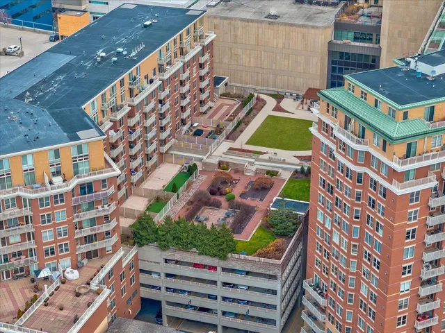 $690,000 | 360 West Washington Avenue, Unit G02, Madison, WI 53703