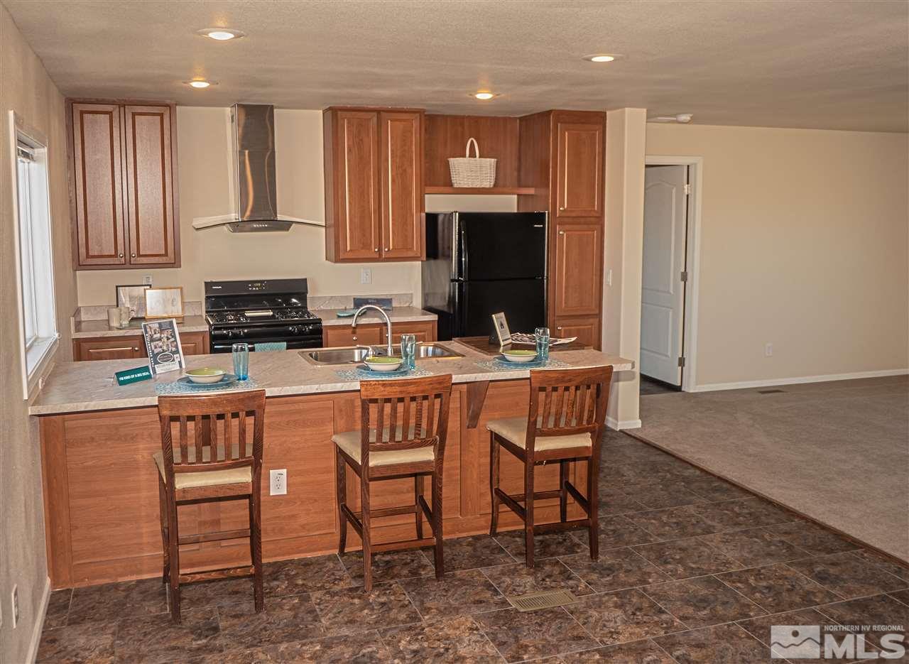 7645 Springfield Road Silver Springs, NV 89429 - Photo 3 of 25 Photo 3