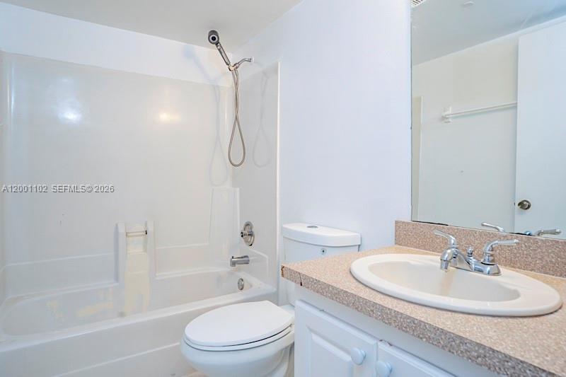 905 Southridge Road, Unit 104C Delray Beach, FL 33444 - Photo 11 of 26