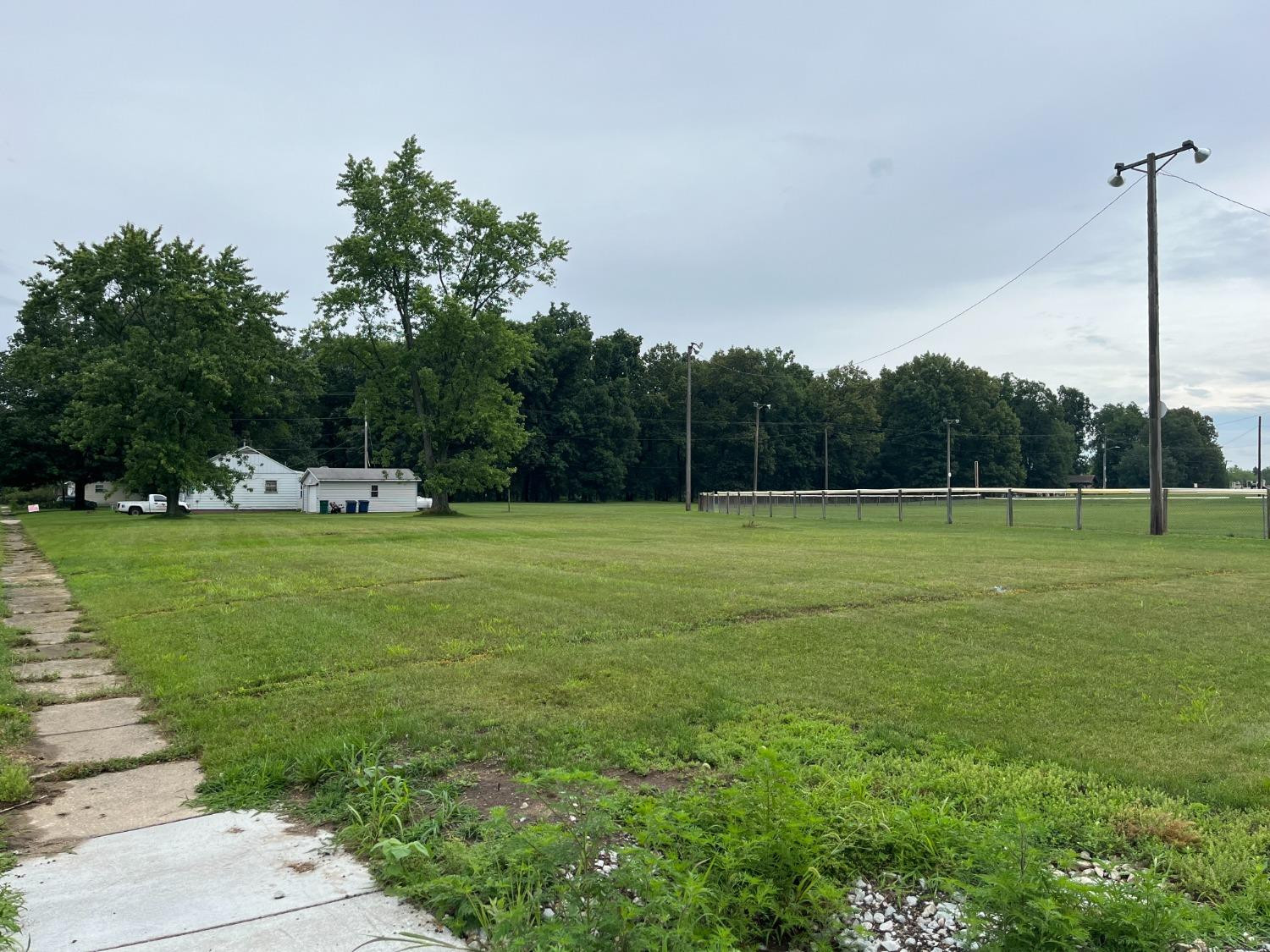 0 Kenilworth Road Kingsford Heights, IN 46346 - Photo 4 of 4 a view of a field with grass
