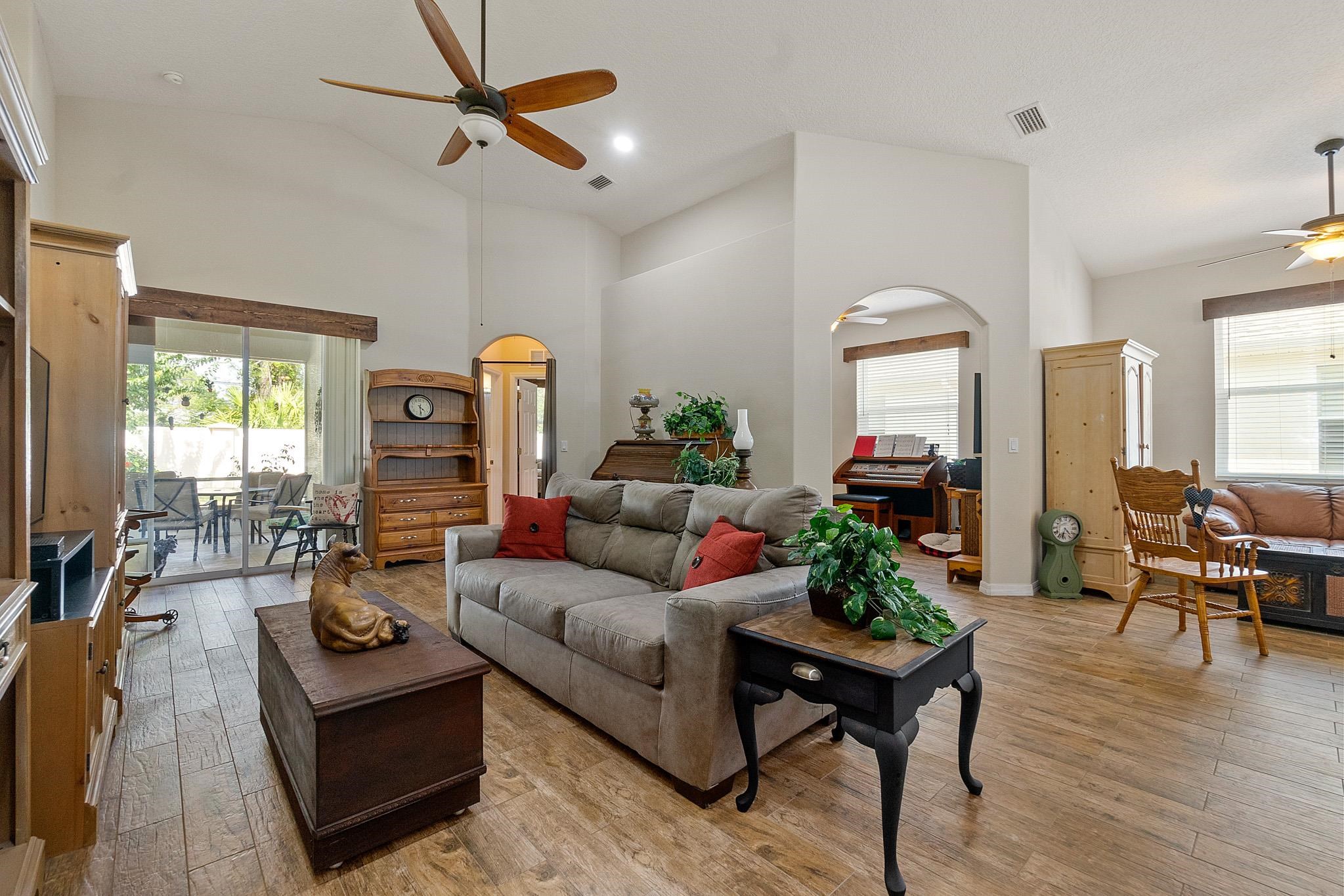16 Raintree Place Palm Coast, FL 32164 - Photo 8 of 45 Gallery Image 8