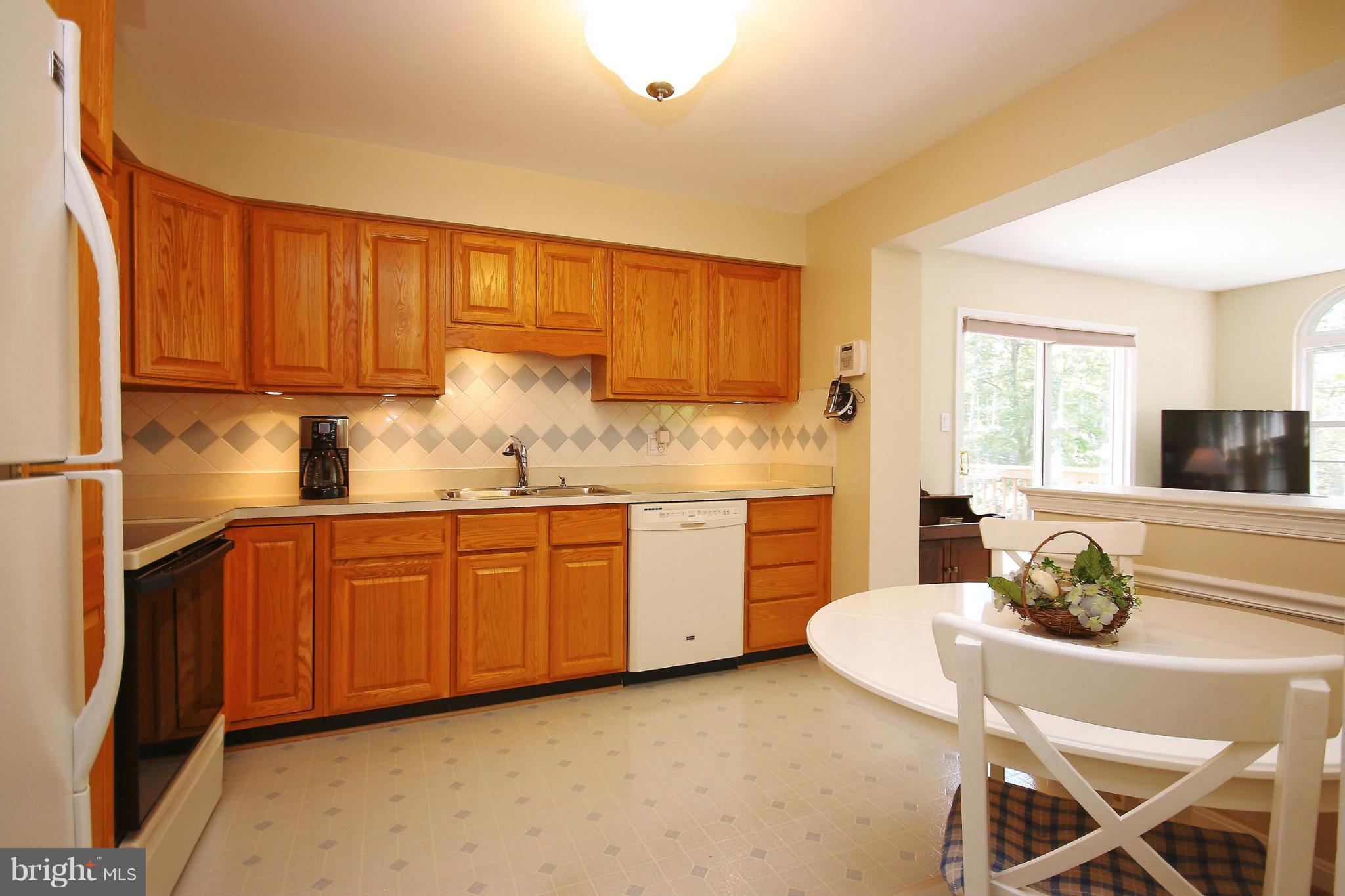 7927 Ellet Road Springfield, VA 22151 - Photo 9 of 30