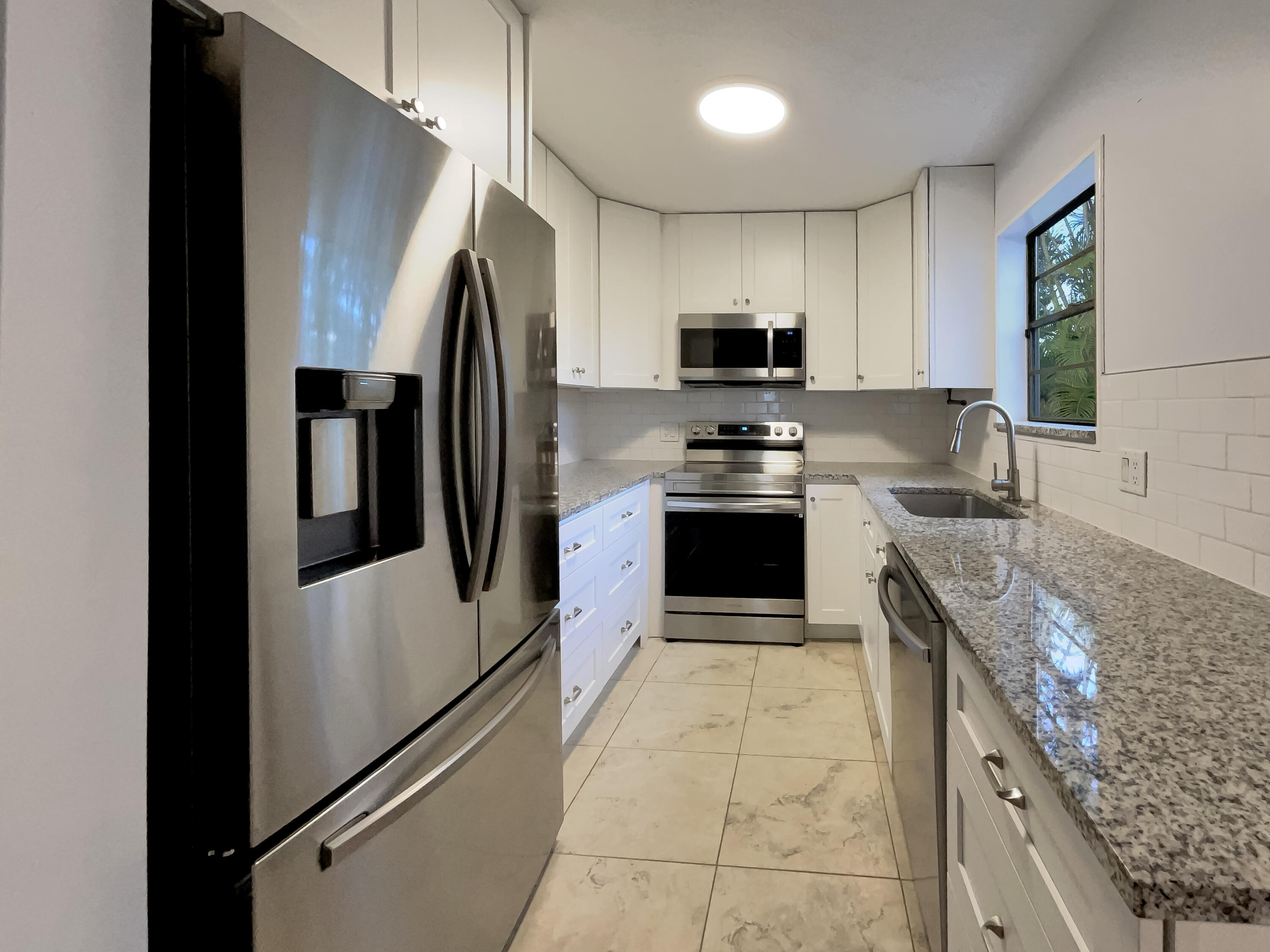 8 Cedar Circle Boynton Beach, FL 33436 - Photo 11 of 22 listing_8