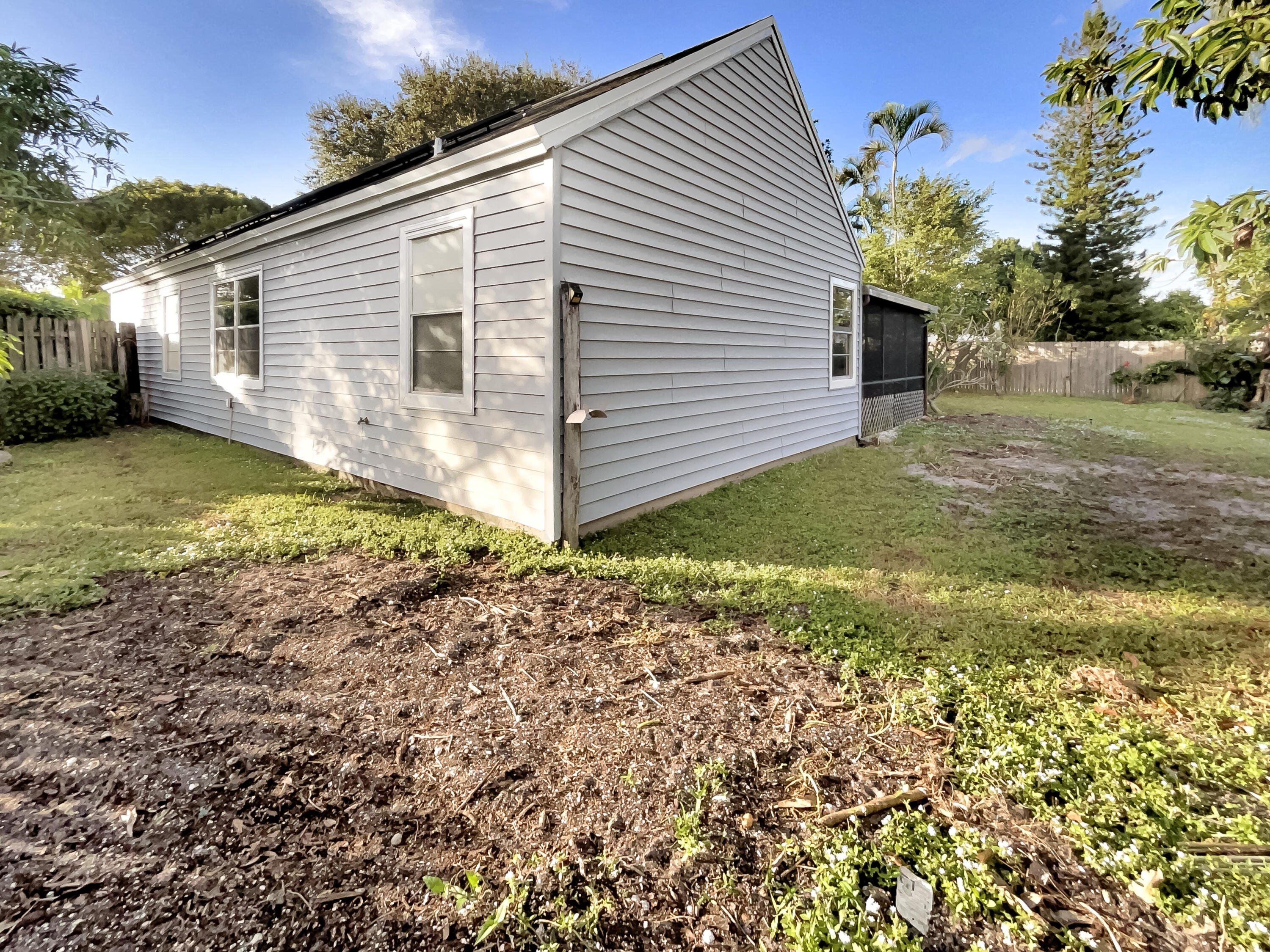 8 Cedar Circle Boynton Beach, FL 33436 - Photo 22 of 22 listing_19