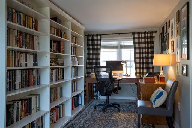 $325,000 | 5326 Outlook Street, Mission, KS 66202