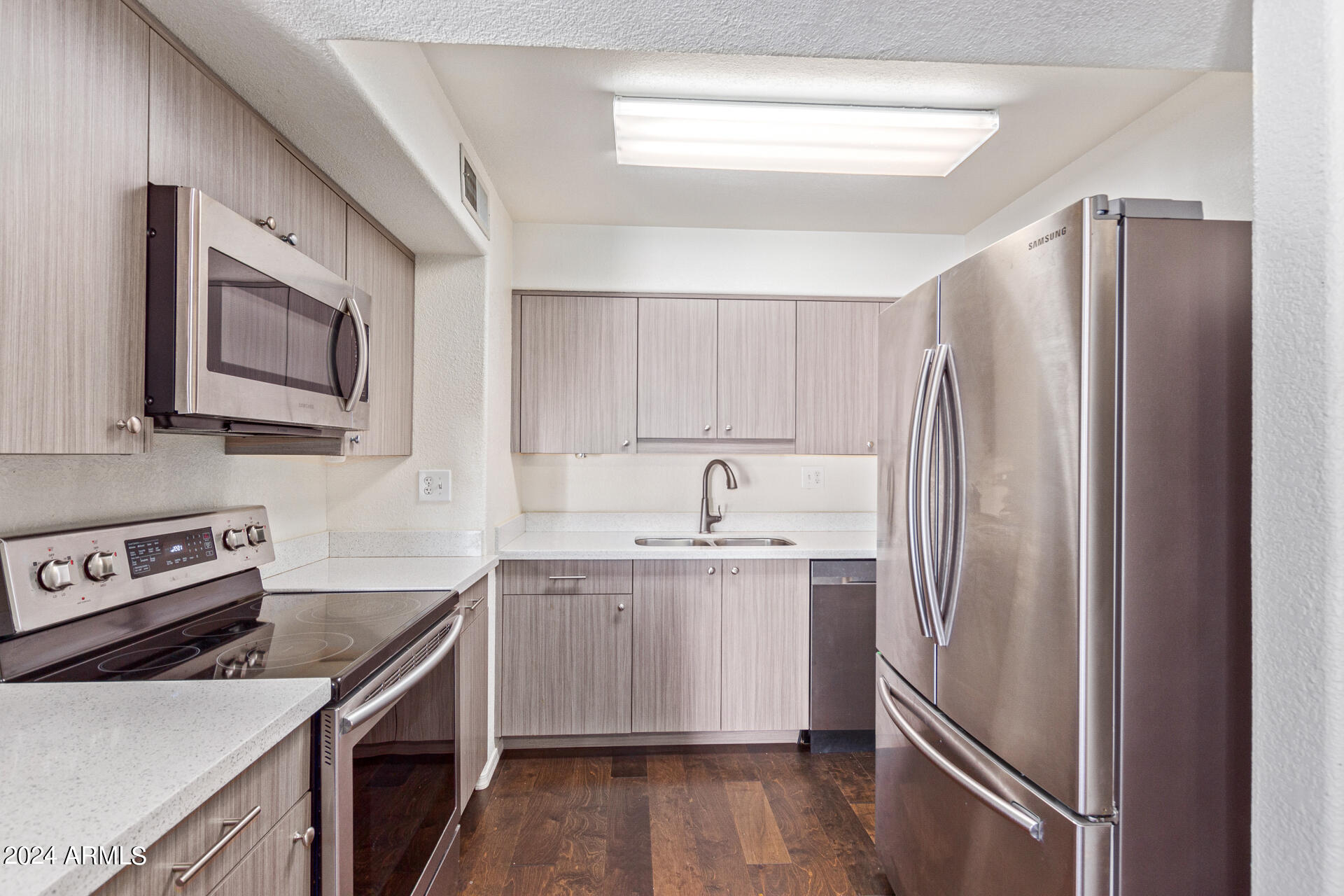 930 South Dobson Road, Unit 84 Mesa, AZ 85202 - Photo 10 of 30 09-Dobson