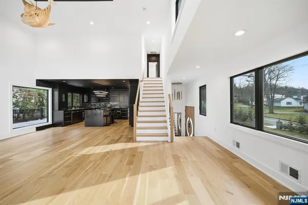 $3,888,000 | 148 Great Hills Road, Short Hills, NJ 07078