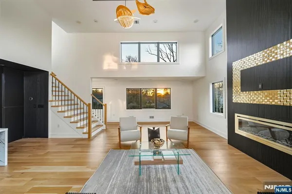 $3,888,000 | 148 Great Hills Road, Short Hills, NJ 07078