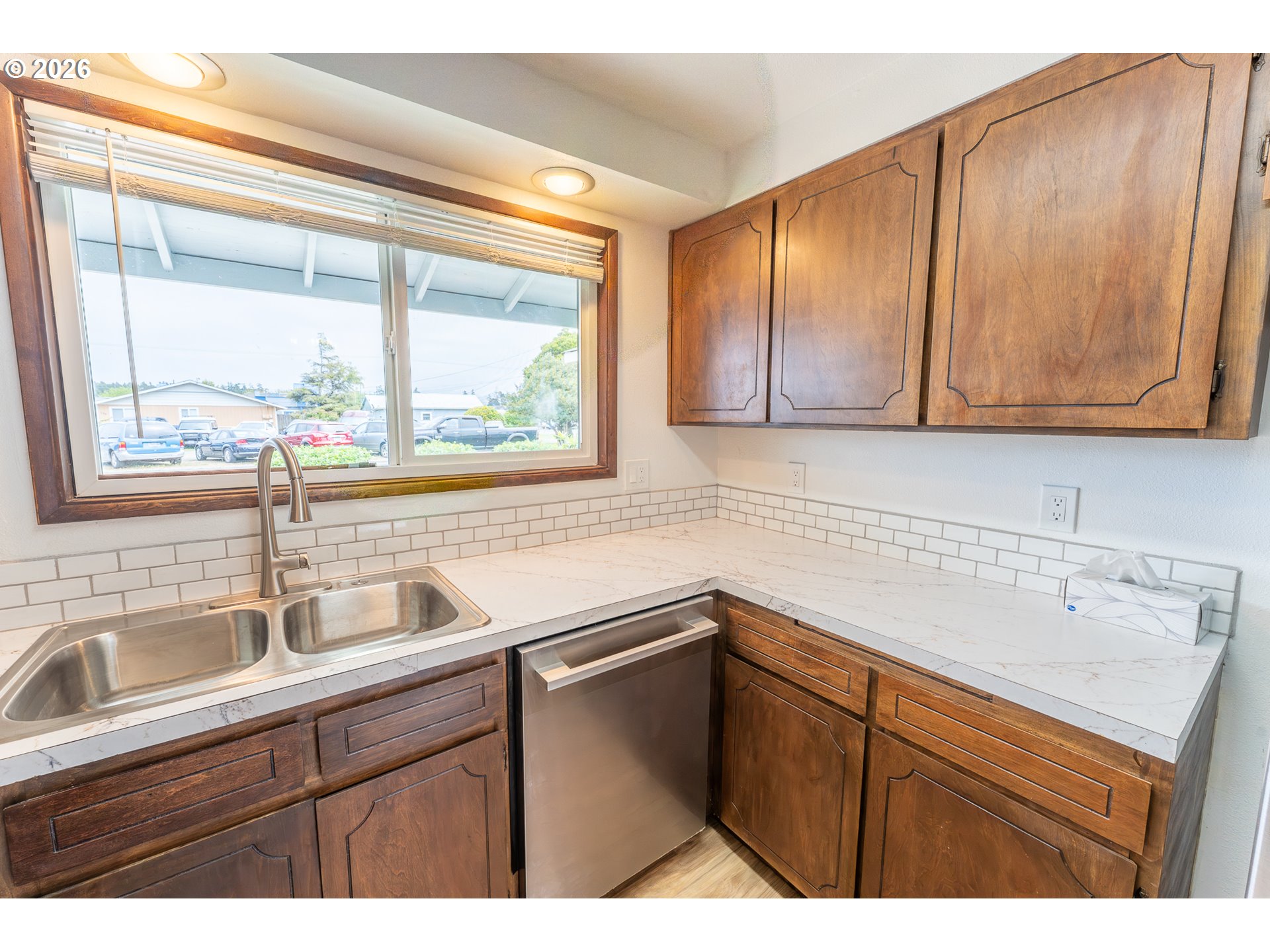 2025 Pine Street Florence, OR 97439 - Photo 11 of 29 Kitchen