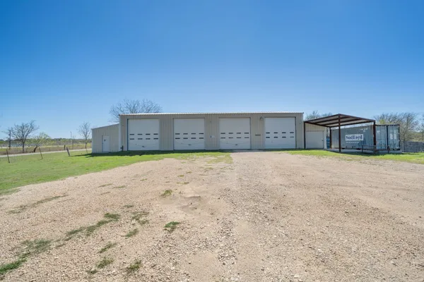 $895,000 | 1516 Old Luling Road, Lockhart, TX 78644