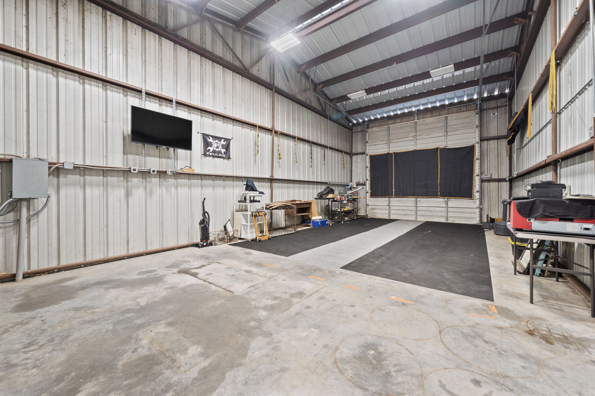 1516 Old Luling Road Lockhart, TX 78644 - Photo 36 of 39 Separate bay with the 20' Roll up door