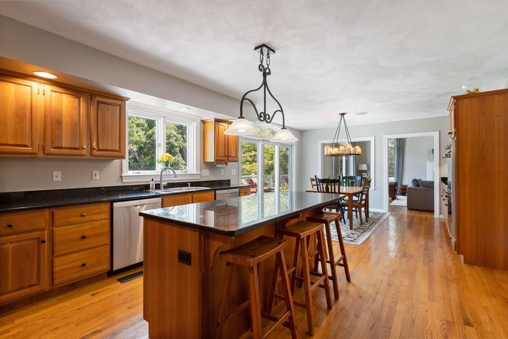 188 Cochituate Road Wayland, MA 01778 - Photo 3 of 26