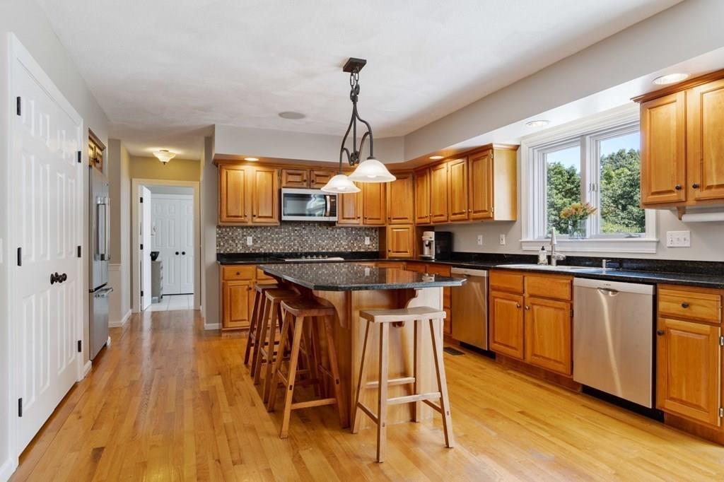 188 Cochituate Road Wayland, MA 01778 - Photo 6 of 26